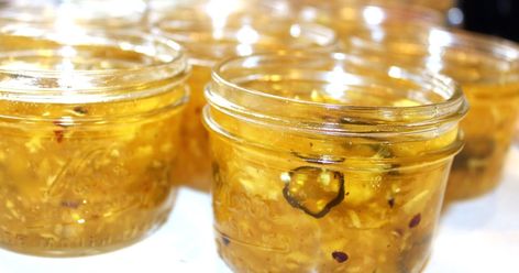 What happens when fresh pineapple meets Cowboy Candy ? This! This happens! A wonderful mix of savory, sweet with a kick jelly, perfect wi... Pineapple Pepper Jelly Recipe, Pineapple Candy, Pepper Jelly Recipe, Pineapple Jelly, Canning Jam Recipes, Pepper Jelly Recipes, Cowboy Candy, Candied Jalapenos, Candied Pineapple