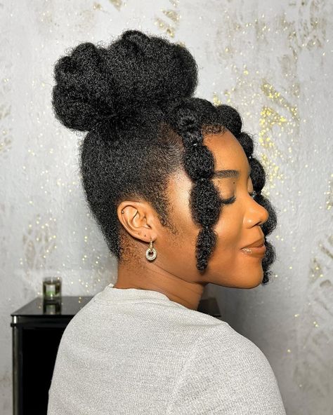 Natural Medium Hairstyles, Mid Length Natural Hair, Medium 4c Hair, Black Hair Bun, Black Wedding Hairstyles, Natural Wedding Hairstyles, Sophisticated Hairstyles, Natural Hair Stylists, Hair And Makeup Tips