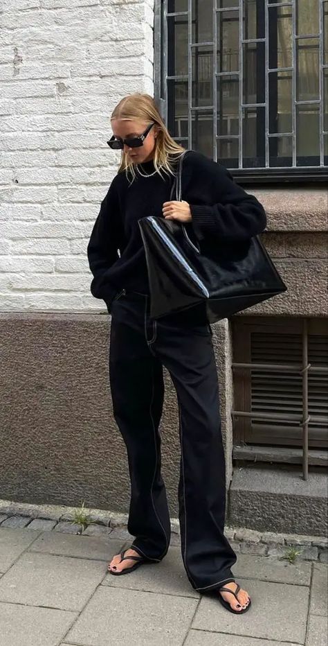 Aw Style, 2024 Outfits, Minimal Outfit, Looks Street Style, Easy Fall, Outfit Look, Minimal Style, All Black Outfit, Thanksgiving Outfit