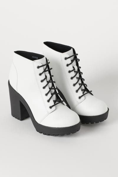 856fc81623da2150ba2210ba1b51d241 Boys Leather Sandals, Expensive Shoes, Kawaii Shoes, Boots For Short Women, Girly Shoes, White Boots, Platform Ankle Boots, Trendy Shoes, Stylish Shoes