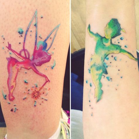 His and hers Disney Peter Pan and Tinkerbell tattoos Madrid Tattoo, Tattoo Guide, Best Couple Tattoos, Cute Couple Tattoos, Couples Tattoo Designs, Disney Tattoo, Matching Couple Tattoos, Geniale Tattoos, Tatuaje A Color