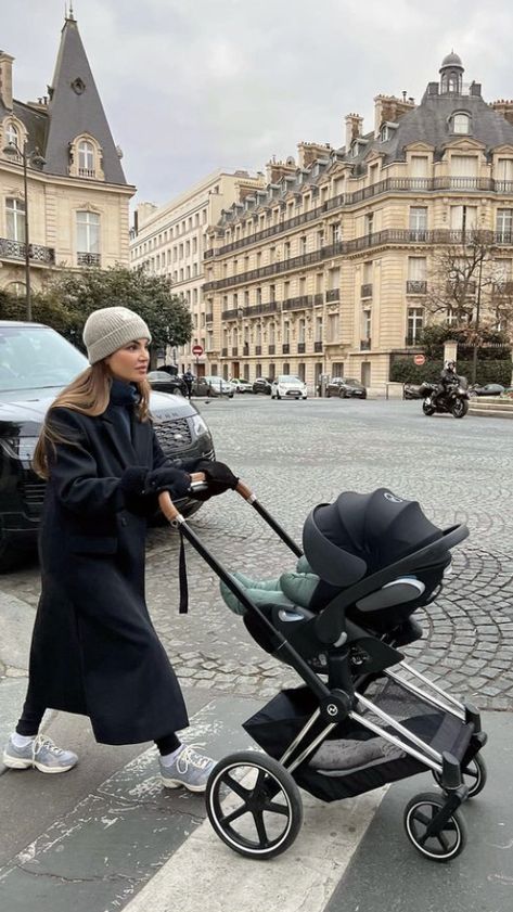 Mercedes Mom Aesthetic, Pram Aesthetic, Stroller Aesthetic, Moms Goals, Mommy Outfits, Baby Momma, Baby Got Back, Stylish Maternity Outfits, Mommy Style