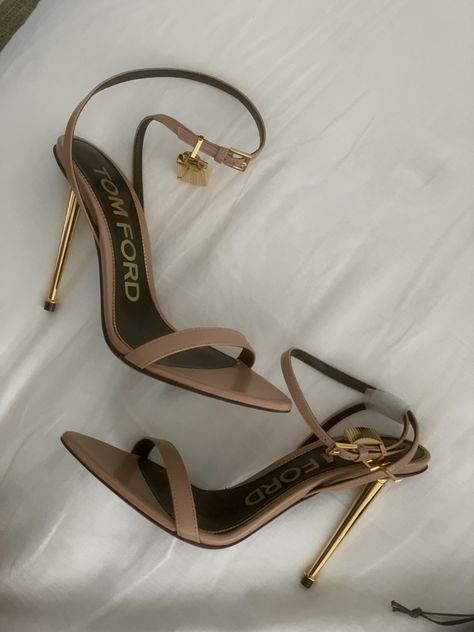 Fancy Heels Classy, Expensive Heels, Tom Ford Heels, Elegant Shoes Heels, Tom Ford Collection, Hak Tinggi, Luxury Heels, Fancy Heels, Fashion Shoes Heels