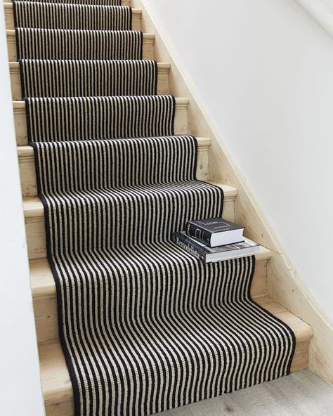 Patterned carpet ideas Striped Stair Carpet, Stairway Runners, Hallway And Stairs Ideas, Stair Carpet Ideas, Stairs And Landing Ideas, Hallway Stairs And Landing, Grey Stair Carpet, Striped Stair Runner, Stairs Carpet