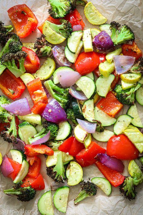 Close up of Roasted Air Fryer Vegetables, including red bell peppers, zucchini, squash, red onion, and broccoli. Red Pepper Aioli, Air Fryer Vegetables, Red Pepper Aioli Recipe, Air Fryer Chicken Tenders, Air Fryer Pork Chops, Seasoned Veggies, Aioli Recipe, Vegetable Prep, Simply Home