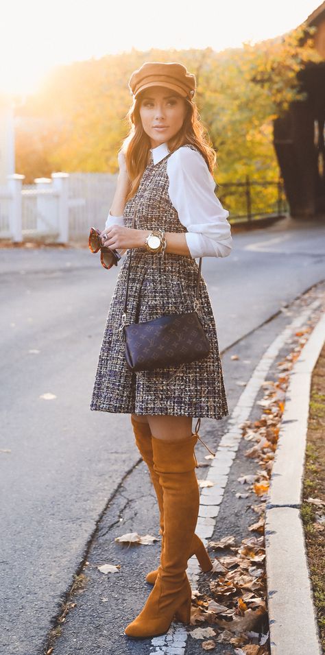 Tweed dress Tweed Dress Outfit, Tweed Outfit, Look Legging, Look Office, Best Casual Outfits, Chic Winter Outfits, Look Expensive, Style Inspiration Winter, Winter Stil