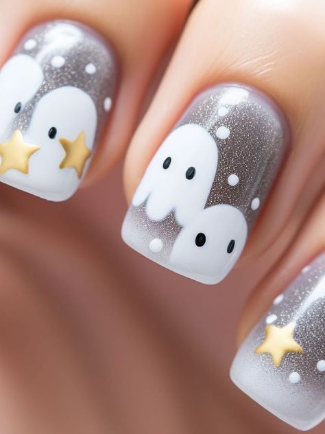 Halloween ghost nails: cute ghost pals with snow Balloons Nails, Ghost Nail Designs, Cute Ghost Nails, Ghost Nail Art, Music Nail Art, Ghost Nail, Ghost Nails, Holloween Nails, Simple Fall Nails