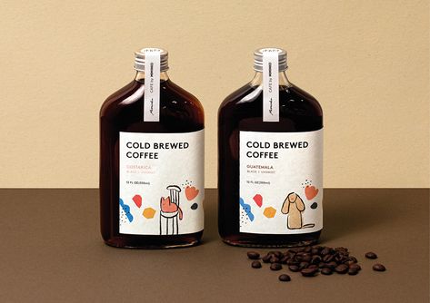 Roof Cafe, Cold Brew Packaging, Pet Cafe, Coffee Shop Branding, Drinks Packaging Design, Bottle Design Packaging, Cafe Branding, Box Decor, Bottle Label Design