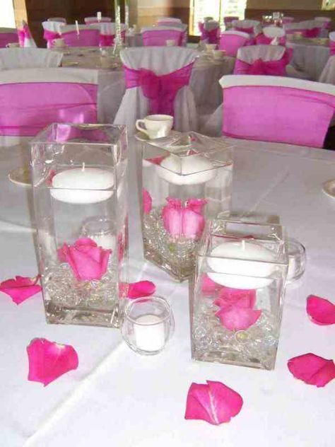 Budget Wedding Centerpieces, Christmas Wedding Centerpieces, Cheap Wedding Centerpieces, Candle Wedding Centerpieces, Book Table, Wedding Reception Centerpieces, Wedding Floral Centerpieces, Wedding Centerpieces Diy, Decoration Originale