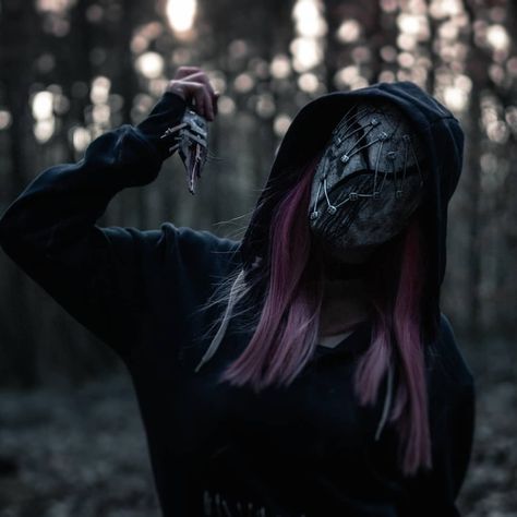 Susie Dead By Daylight, Dbd Susie, Susie Dbd, Legion Dbd, Diy Fantasia, Amanda Young, Dark Feeds, Big Scary, Dead By Daylight