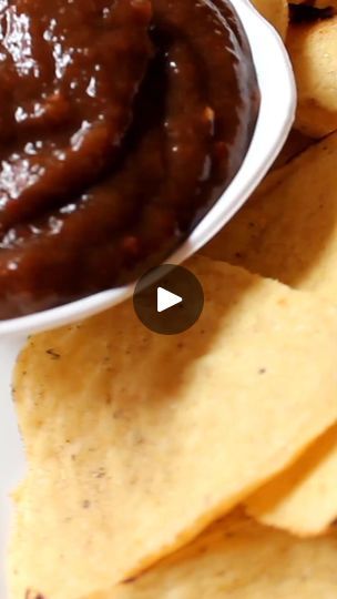 2.7K views · 76 reactions | Salsa de TAMARINDO, Picosita  👌🤤❤️ | Receta en un minuto 😃

Ingredientes: 
200 g. de tamarindo pelado y sin hueso
2 tazas de agua 
1 pieza de piloncillo grande 
1 pedacito de cebolla 
1 diente de ajo mediano 
Chile morita al gusto 
1 pizca de sal 

Prepara está salsa y cuéntanos que tal te pareció 😃

#recetafacil #recetas #salsa #salsatamarindo #elrecetariode5 #cocinafacil #cocina #recetadesalsa #salsaparabotana #reelsrecetas #reelscocina #reels2024 | El Recetario de 5 | Giulio Cercato · Me Gusta (Instrumental) Tamarindo