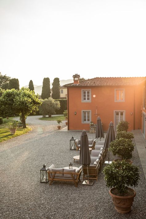 L'arancera di Villa Grabau — In Bed With Decorating With Antique Furniture, Orange Trees, Summer Scenes, Tuscan Villa, Walled City, Storage Places, Easy Day, Italian Summer, Italian Wedding