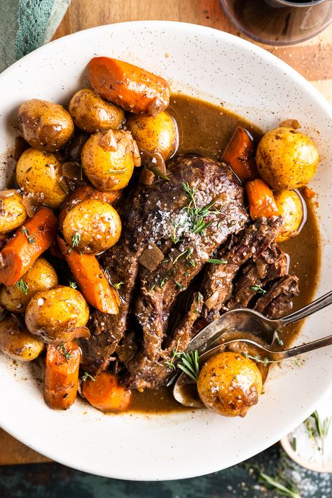 Crockpot Venison Roast | Deer Roast Recipe Modern Proper Pot Roast, Deer Roast, Tender Pot Roast, Dutch Oven Pot Roast, Pot Roast Seasoning, Sunday Meals, Venison Roast, Classic Pot Roast, Sirloin Tip Roast