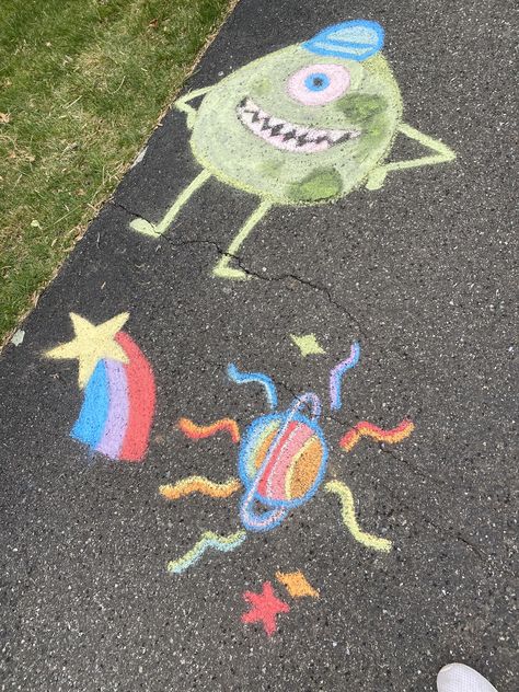 Fun Chalk Art, Street Murals, Sidewalk Chalk Art, Street Mural, Sidewalk Chalk, Chalk Art, Chalk, Kids Rugs, Mural