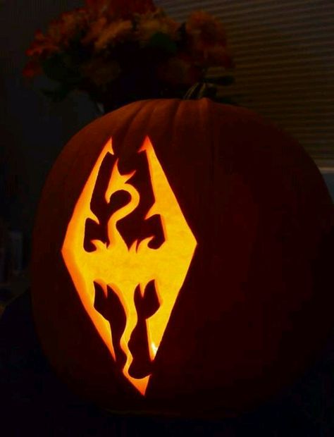 Skyrim pumpkin Funny Pumpkin Carvings, Skyrim Funny, Viking Party, Carving Templates, Pumpkin Carving Party, Pumpkin Template, Pumpkin Carving Ideas, Halloween Pumpkin Designs, Pumpkin Carving Patterns