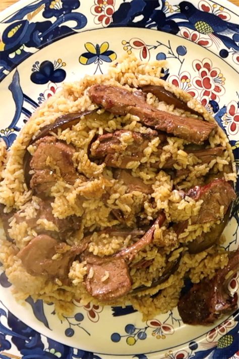 Winter days are made for easy one-pot dishes. Upside down or right side up, this 'Maklouba' is a winner! Maklouba Recipe, Maqluba Recipe, Middle East Recipes, Indian Rice Recipes, One Pot Dishes, Biryani Recipe, Lamb Recipes, Middle Eastern Recipes, World Recipes