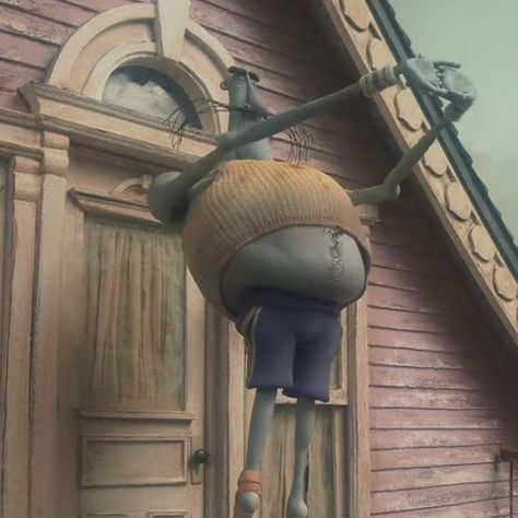 Mr Bobinsky Costume, Bobinsky Coraline, Mr Bobinsky, Coraline Party, Coraline Characters, Boo Bucket, Kids Animation, Coraline Movie, Tim Burton Characters