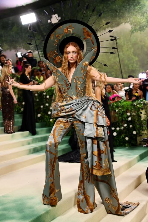 2024 Met Gala Red Carpet: Looks we love : The Picture Show : NPR Harris Reed, Met Gala Outfits, Met Gala Dresses, Gala Fashion, Models Off Duty Style, Met Gala Red Carpet, Paris Fashion Week Street Style, Costume Institute, Pretty Clothes