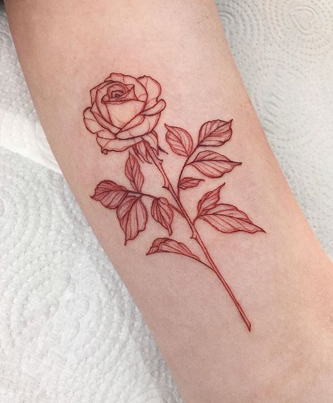 Couple Tattoo Simple, Tattoo Designs Line Art, Girls Small Tattoo, Simple Tattoo Designs For Women, Tattoo Designs On Chest, Tattoo Simple Design, Rose Tattoo Leg, Red Flower Tattoos, Dove Tattoo Design