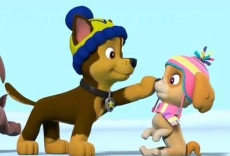 Chase X Skye, Skye Paw, Paw Patrol Pups, Pencil Sketch Images, Gamer Pics, Chase Paw Patrol, Paw Patrol, Ships, Fan Art