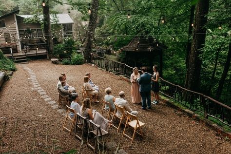 Marriage Reception, Backyard Weddings, Diy Wedding Ideas, Cabin Wedding, Tiny Wedding, Micro Weddings, Small Weddings, Wedding Rituals, Small Intimate Wedding