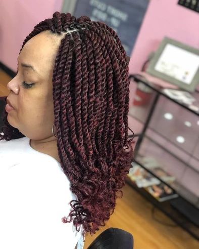 54 Senegalese Twists Loved by Millions of Women - New Natural Hairstyles Senegal Twist, Senegalese Twist Crochet Braids, Crochet Braids Hair, Senegalese Twist Hairstyles, Curly Crochet Hair Styles, Sew In Weave, African Hair Braiding Styles, Natural Hair Twists, Twist Styles