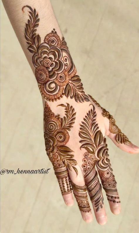 Pakistan Mehndi Designs, Pakistan Mehndi, Beautiful Mehndi Designs, Bridal Mehandi, Henna Wedding, Mehndi Designs Bridal Hands, Henna Style, Engagement Mehndi Designs, Mehndi Designs Front Hand