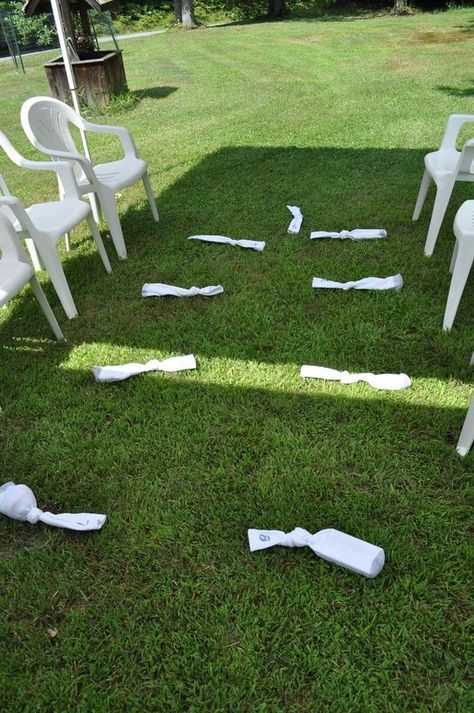 Bridal Shower game: "What's in the sock?" place items that the bride might need on her honeymoon in long socks and number them. Guest can only touch socks with their feet to guess what's in the socks. Person with the most correct answers wins. Have bride to be open the socks to reveal what's inside :) Bra Pong, Wedding Party Games, Bride Game, Fun Bridal Shower Games, Awesome Bachelorette Party, Bridal Games, Wedding Shower Games, Bachelorette Party Games, Bridal Shower Game