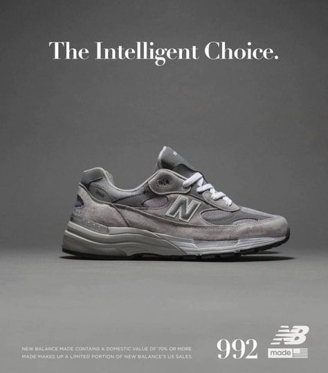 New Balance 992, New Balance Outfit, Aesthetic Shoes, Travel Style, Puma Sneaker, New Balance, Shoes Mens, Mens Outfits, Grey