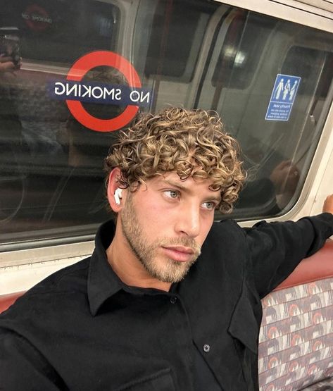 Blonde Curly Haircut Men, Blonde Man Curly Hair, Men Curly Blonde Hair, Men’s Blonde Curly Hair, Blonde Curly Hair Guy, Eyal Booker, Wavy Hair Men, Mens Hairstyles Thick Hair, Facial Recognition