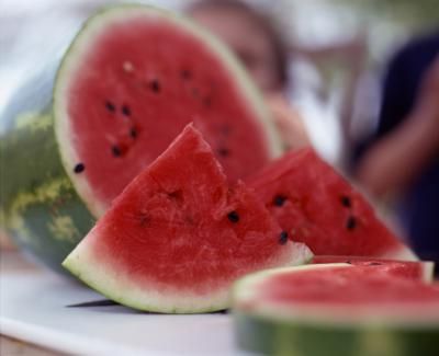 Benefits of Watermelon for Men Muscle Recovery Foods, Benefits Of Watermelon Seeds, Foods Dogs Can Eat, Hydrating Foods, How To Grow Watermelon, Watermelon Benefits, Watermelon Plant, Eating Watermelon, Recovery Food