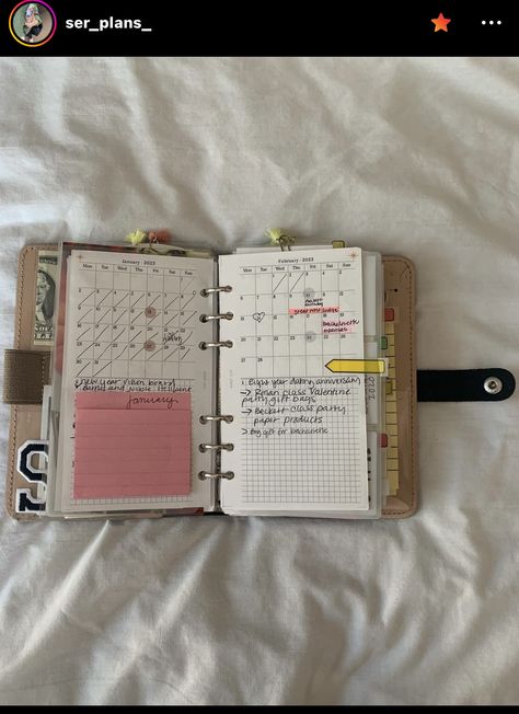 Filofax Aesthetic, Messy Planner, Agenda Aesthetic, Planning Aesthetic, Filofax Inspiration, Planning School, Planner Aesthetic, School Bag Essentials, School Organization Notes