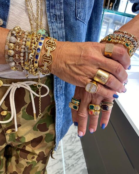 Golden @hoorsenbuhs @brentnealejewelry @jennablakejewelry @foundrae @shamballajewels @chromeheartsofficial @loreerodkin @dariusjewels… | Instagram Lori Hirshleifer, Hip Jewelry, Gold Jewelry Prom, Chunky Gold Jewelry, Dope Jewelry Accessories, Real Gold Jewelry, Golden Jewelry, Best Jewelry, Dope Jewelry