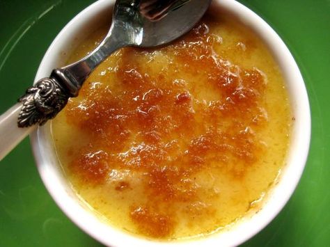 Apple Creme Brulee Apple Creme Brulee, كريم بروليه, Recipes Bbq, Brulee Recipe, Creme Brulee Recipe, Flan Recipe, Eat Dessert First, Apple Cinnamon, Eat Dessert