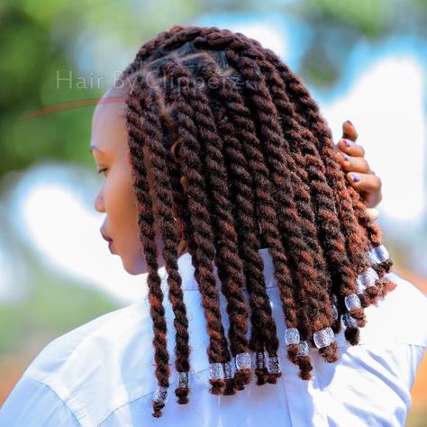 Natural Lob Twists Yarn Twist Hairstyles Short, Yarn Twist Hairstyles, Twist Hairstyles Short, Knotless Twists, Twists On Natural Hair, Half Cornrows, Twist Cornrows, Short Twists, Afro Twist