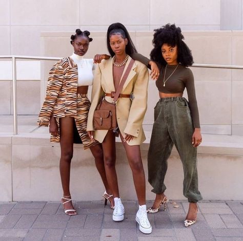 Legendary Rootz on Twitter: "#BlackGirlStyle 👜✨ Who is your favorite Black Woman fashion guru?… " Brunch Outfit Black Woman, Looks Kylie Jenner, Looks Street Style, Looks Black, Brunch Outfit, Black Women Fashion, Looks Style, Clothes Collection, Looks Vintage