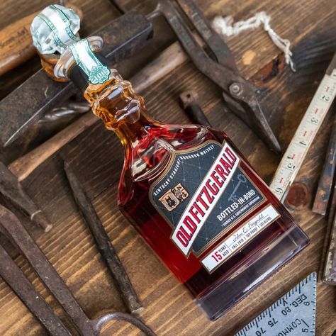 Review of Heaven Hill Distillery's 15 Year Old Fitzgerald Bottled in Bond bourbon!! Best Bourbon For Old Fashioned, Maple Bourbon Old Fashioned, Old Fitzgerald Bourbon, Bourbon Whiskey Brands, Blanton's Bourbon, Brewery Design, Best Bourbons, Bourbon Drinks, Whiskey Bar