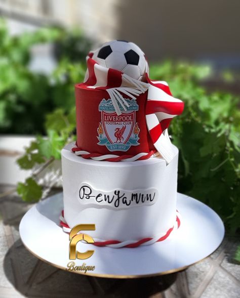 Liverpool Cake Design, Liverpool Cake Ideas Birthday, Liverpool Birthday Cake, Football Team Cake, Lfc Cake, Liverpool Fc Cake, Bf Bday, Soccer Cakes, Liverpool Cake