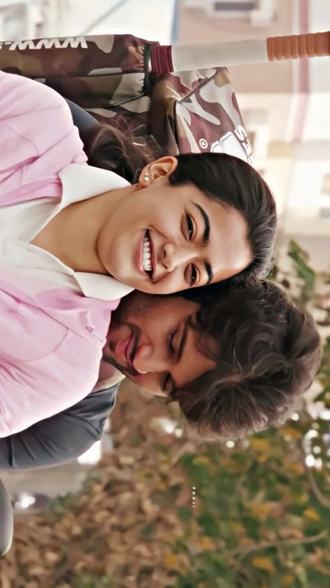 Dear Comrade Wallpapers Hd, Dear Comrade Pics Hd, Dear Comrade Telugu, Dear Comrade Pics, Dear Comrade, Blogger Poses, Movie Pic, Bollywood Couples, Cute Love Wallpapers