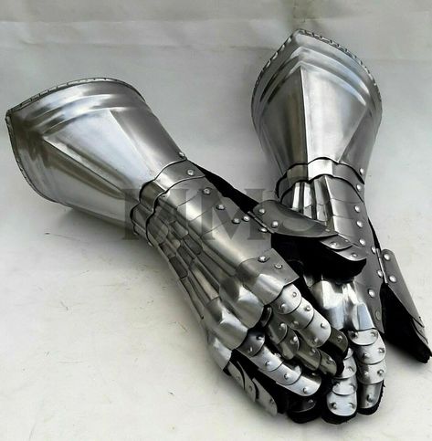 Medieval Warrior Metal Gothic Knight Style Gauntlets Functional Gothic Knight, Medieval Armor, Style Board, Gift Item, One Size Fits All, Gifts