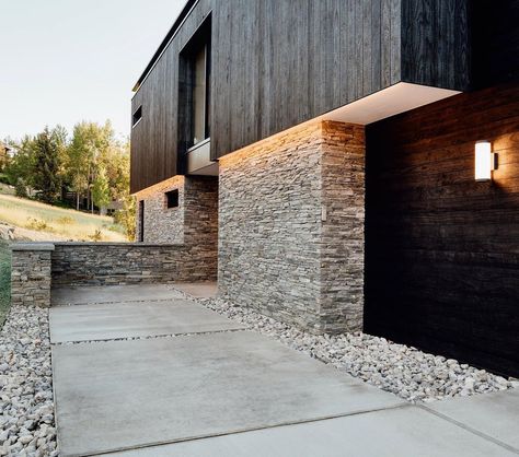 Art & Architecture on Instagram: “@klima.architecture designed this house using natural stone and burnt wood cladding for the facade! Thoughts? Charred wood clads meadows…” Black Building, Utah Skiing, Burnt Wood, Charred Wood, Ski Town, Wood Cladding, Passive House, Level Homes, Roof Framing