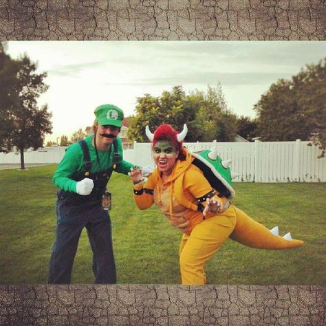 Luigi and Bowser From Super Mario Bros. Game Costume Ideas, Luigi And Bowser, Mario And Luigi Costumes, Mario And Luigi Halloween, Luigi Halloween Costume, Mario Kart Costumes, Mario Diy, Mario Bros Costume, Mario Dress