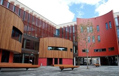 Anglia Ruskin University - Cambridge Campus - Courtyard - bit.ly/1HeDw2k Anglia Ruskin University Cambridge, Beautiful Universities, Free Printable World Map, Cambridge Student, Printable World Map, Metal Architecture, Anglia Ruskin University, Types Of Education, Schools Around The World