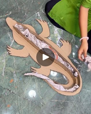 Crocodile Craft, Cardboard Crafts, Recycled Materials, Recycling