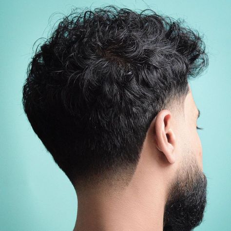 Low Taper Haircut, Taper Fade Long Hair, Fade Haircut Curly Hair, Low Taper Fade Haircut, Mid Fade Haircut, Low Fade Haircut, Men Haircut Curly Hair, Tapered Hair, Taper Fade Haircut