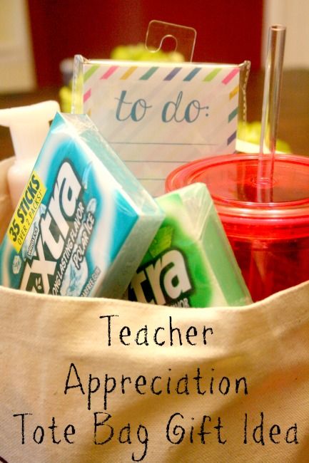 my life homemade: Teacher Appreciation Tote Bag Gift Idea Teacher Tote Bag Gift, Teacher Gift Bags, Diy Nursing, Teachers Week, Teacher Gift Baskets, Teacher Tote Bag, Stocking Stuffers For Kids, Teacher Tote, Diy Teacher Gifts