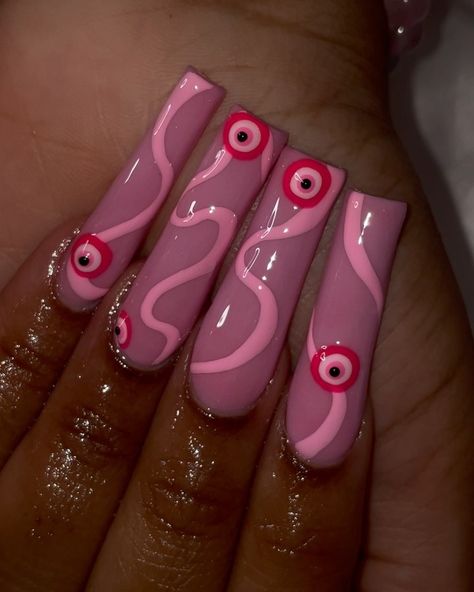 Pink Evil Eye Nails, Holiday Nails Short, Pink Evil Eye, Evil Eye Nails, Eye Nail Art, White Glitter Nails, Green Nail Designs, Eye Nails, Drip Nails