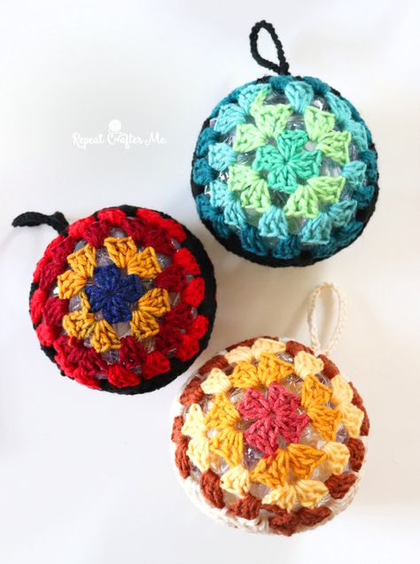 Granny Square Ornament, Granny Christmas, Bubble Christmas, Yarn Box, Crochet Ornament Patterns, Repeat Crafter Me, Crochet Ball, Holiday Deco, Christmas Cover