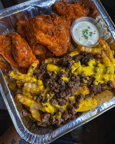 Food Plates, Atlanta Food, Snack Shack, Around The World Food, Food Plate, Soul Food Dinner, Junk Food Snacks, Plates For Sale, Food Babe