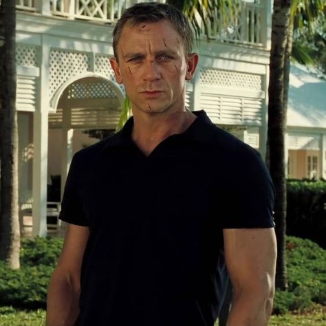 Daniel Craig James Bond Casino Royale, Casino Royale Daniel Craig, Daniel Craig Casino Royale, Daniel Craig Aesthetic, Danial Craig, Daniel Craig Young, James Bond Aesthetic, 007 James Bond Daniel Craig, 007 Aesthetic